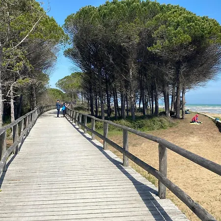 Lägenhet Charming With Terrace Bibione